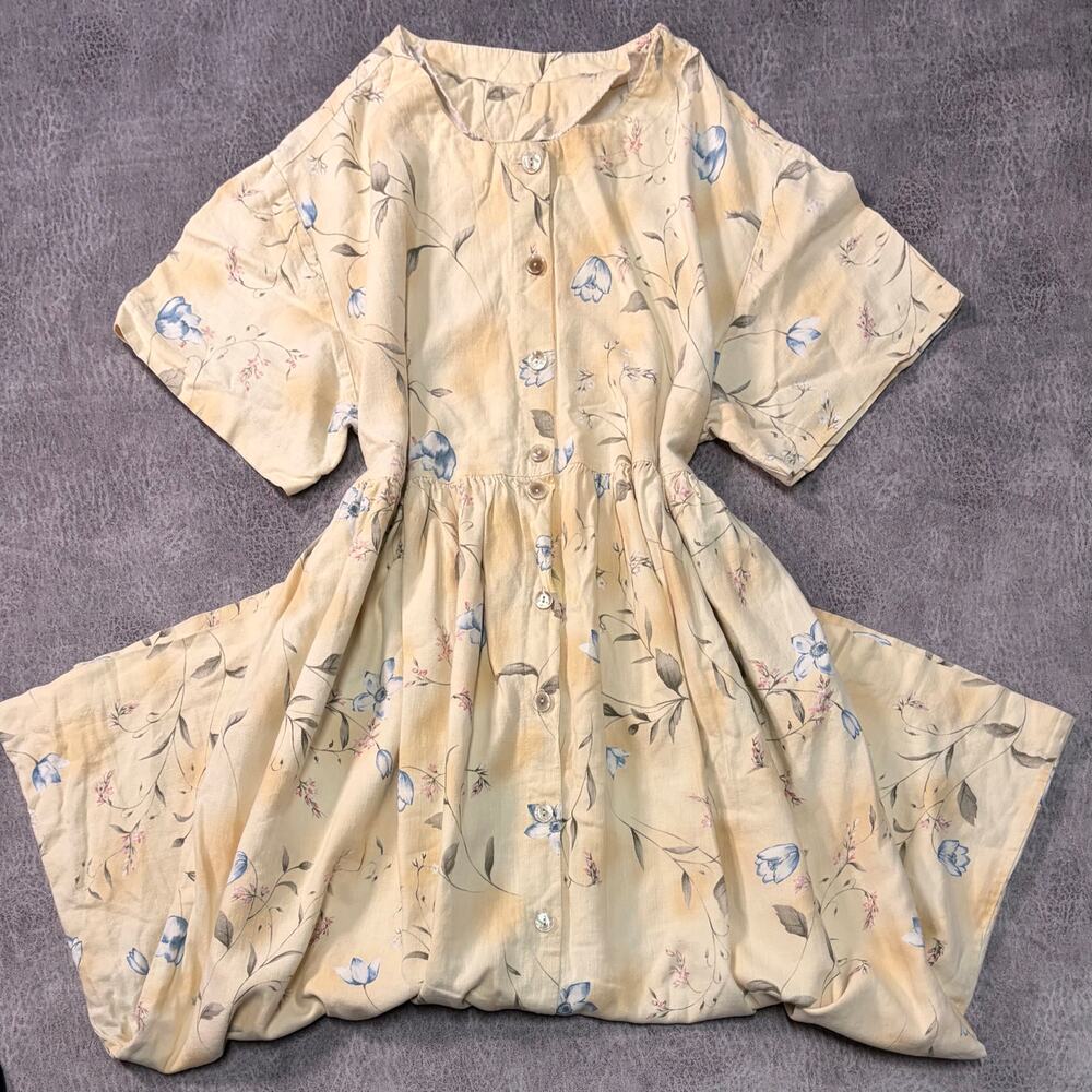 Vintage Manor House Floral Pastel Yellow Maxi Dress